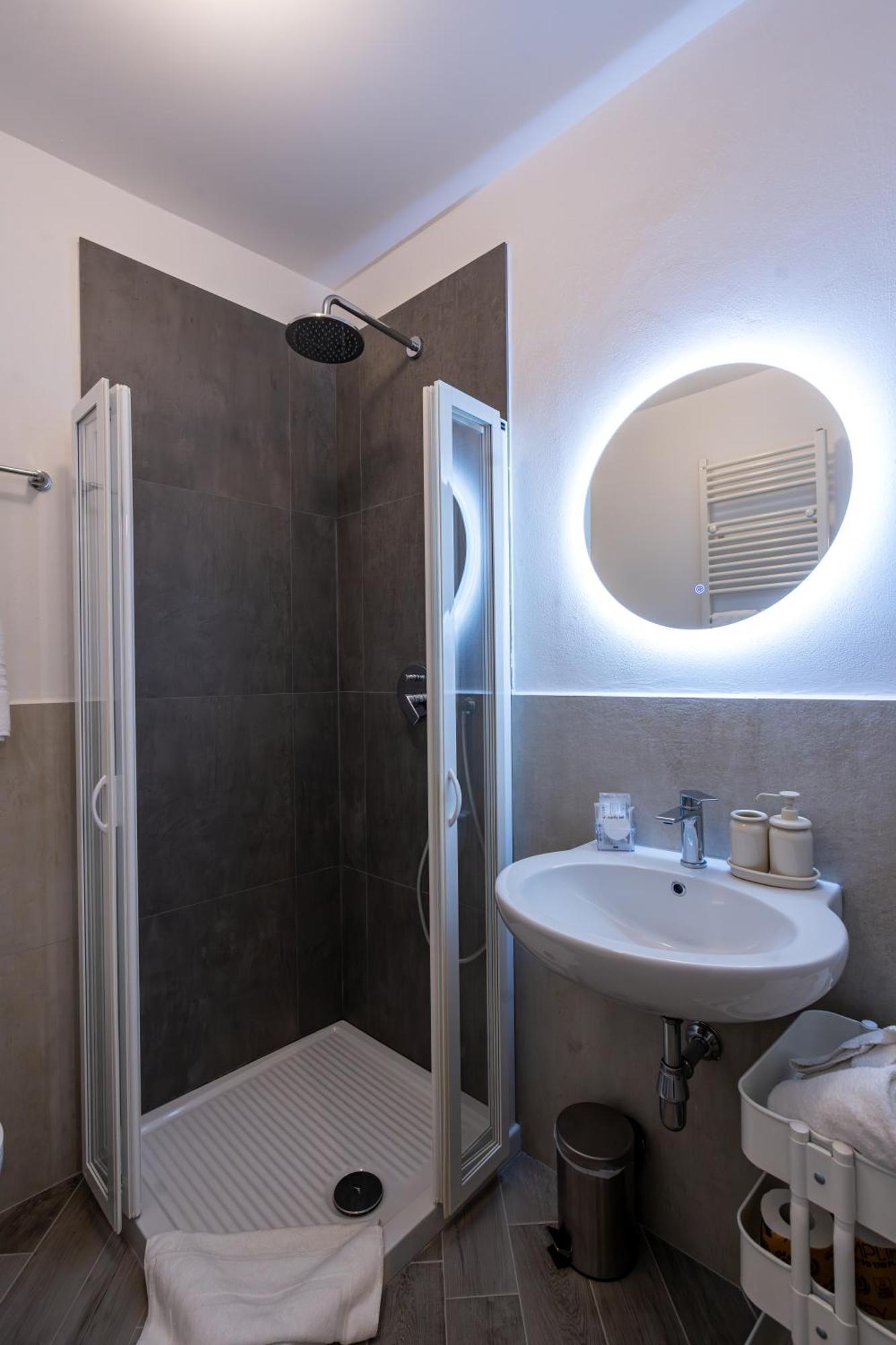 B&B Via Corsica 10 Πίζα Εξωτερικό φωτογραφία